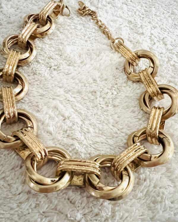 Collana Roxy
