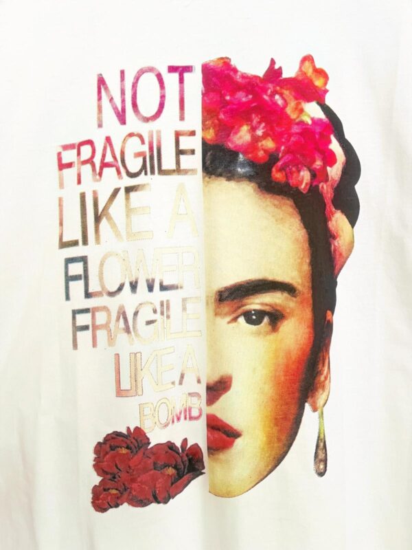T-shirt Not Fragile - Image 6
