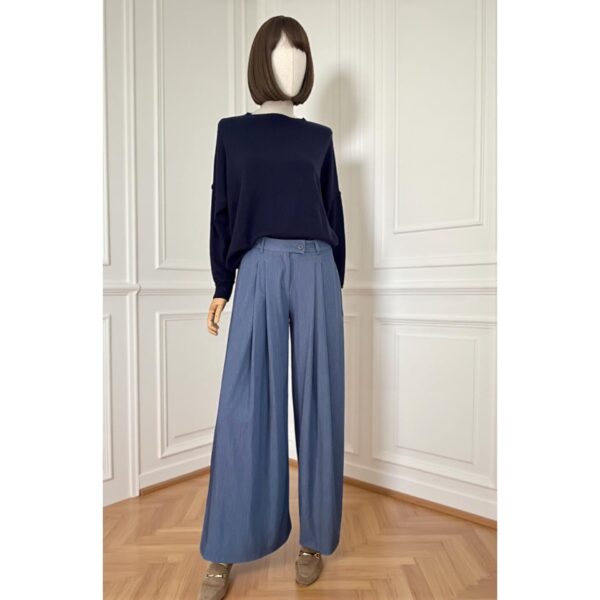 Pantalone Yuri