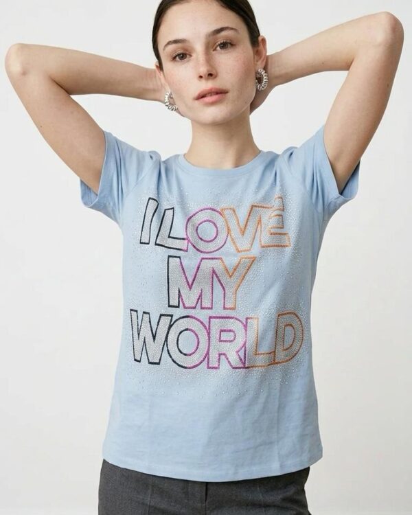T-shirt World